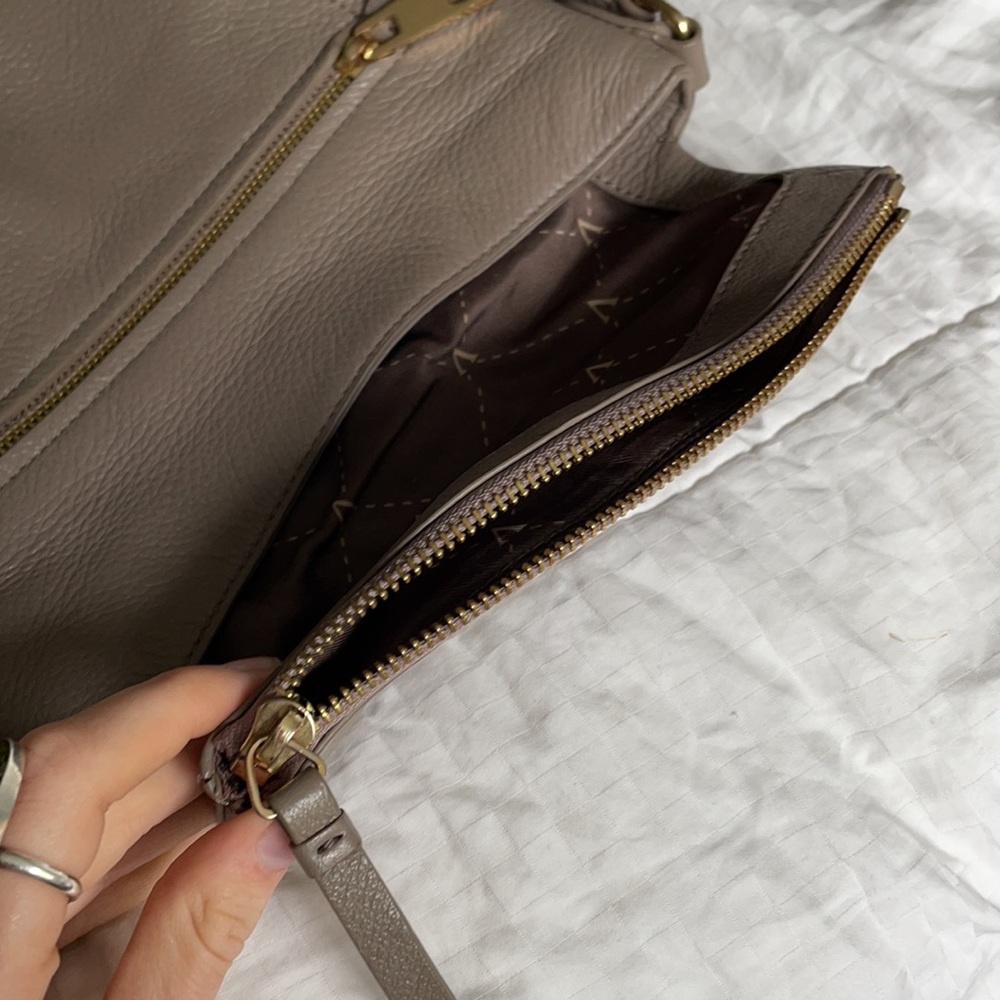 Vince Camuto Gray Crossbody Purse - Picture 6 of 7